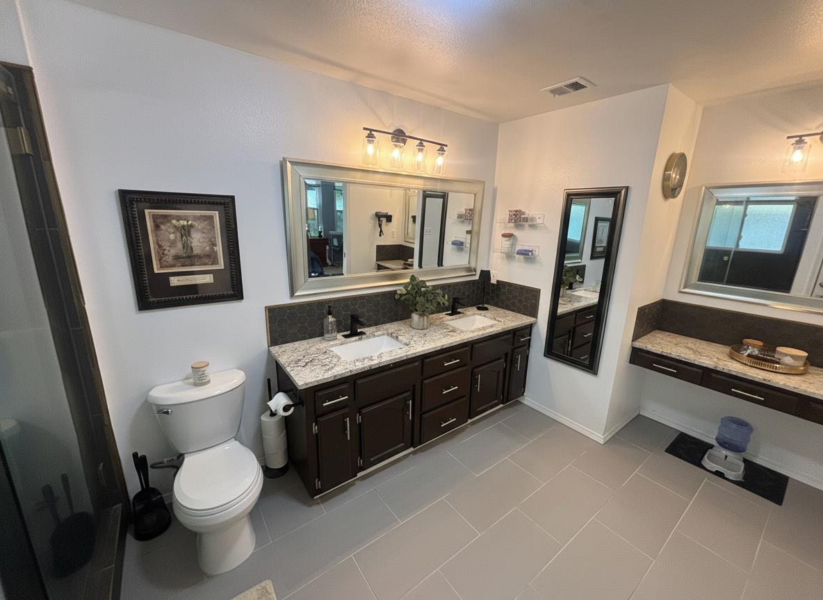 6132 N Wheeler Ave, Fresno, CA 93722