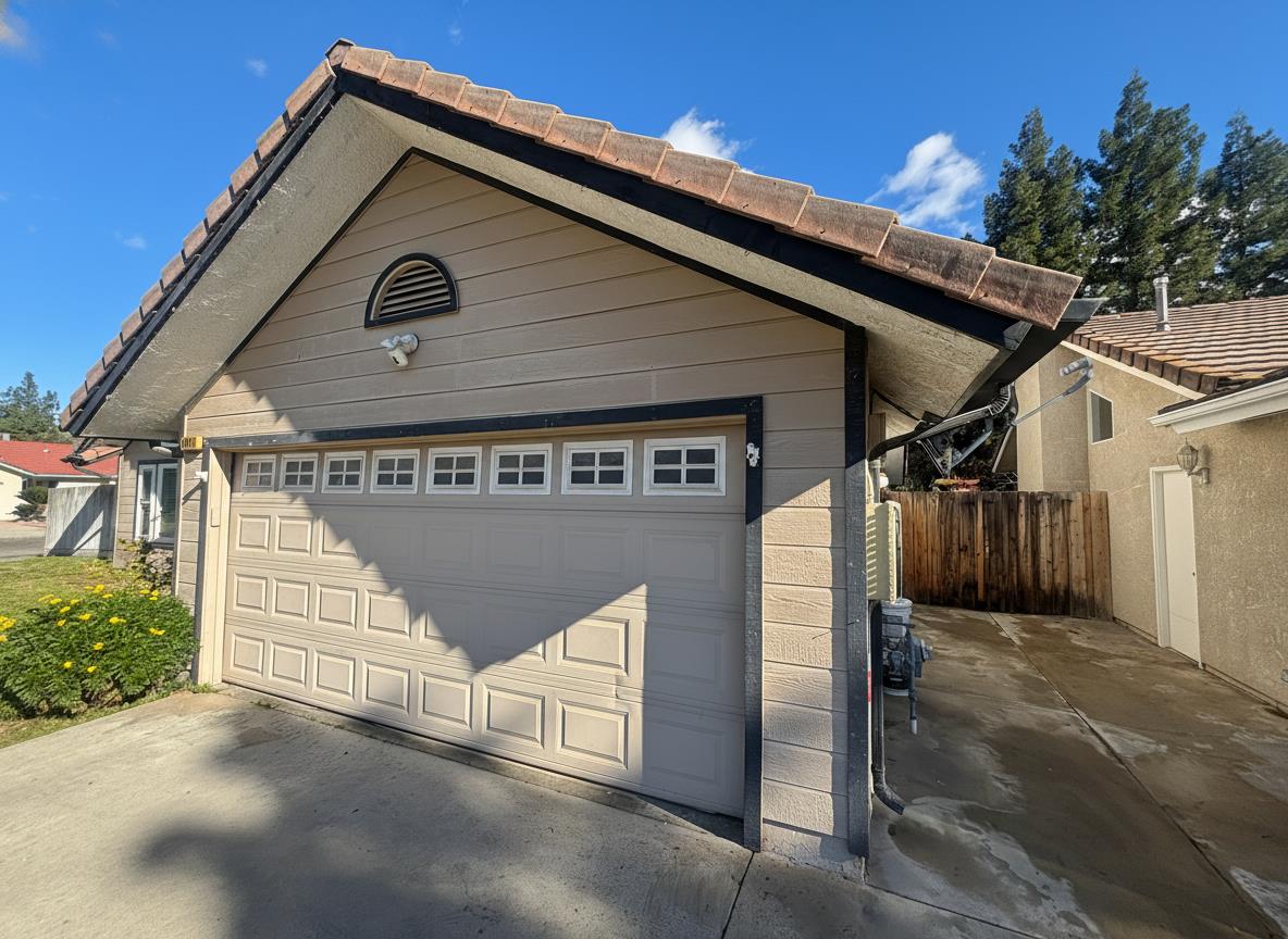 6132 N Wheeler Ave, Fresno, CA 93722