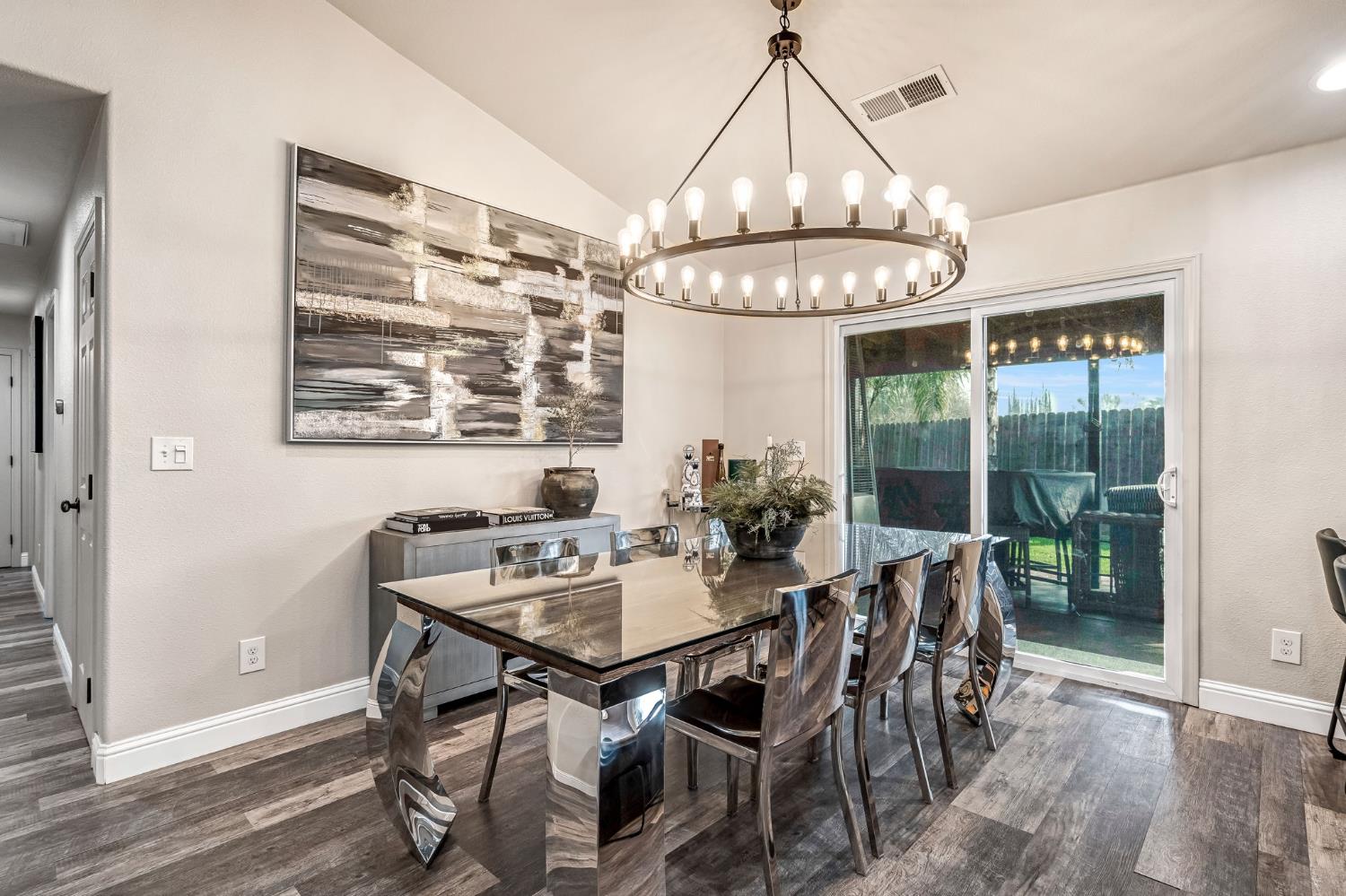 25802 El Monte Way, Madera, CA 93638