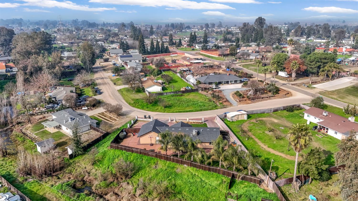 25802 El Monte Way, Madera, CA 93638