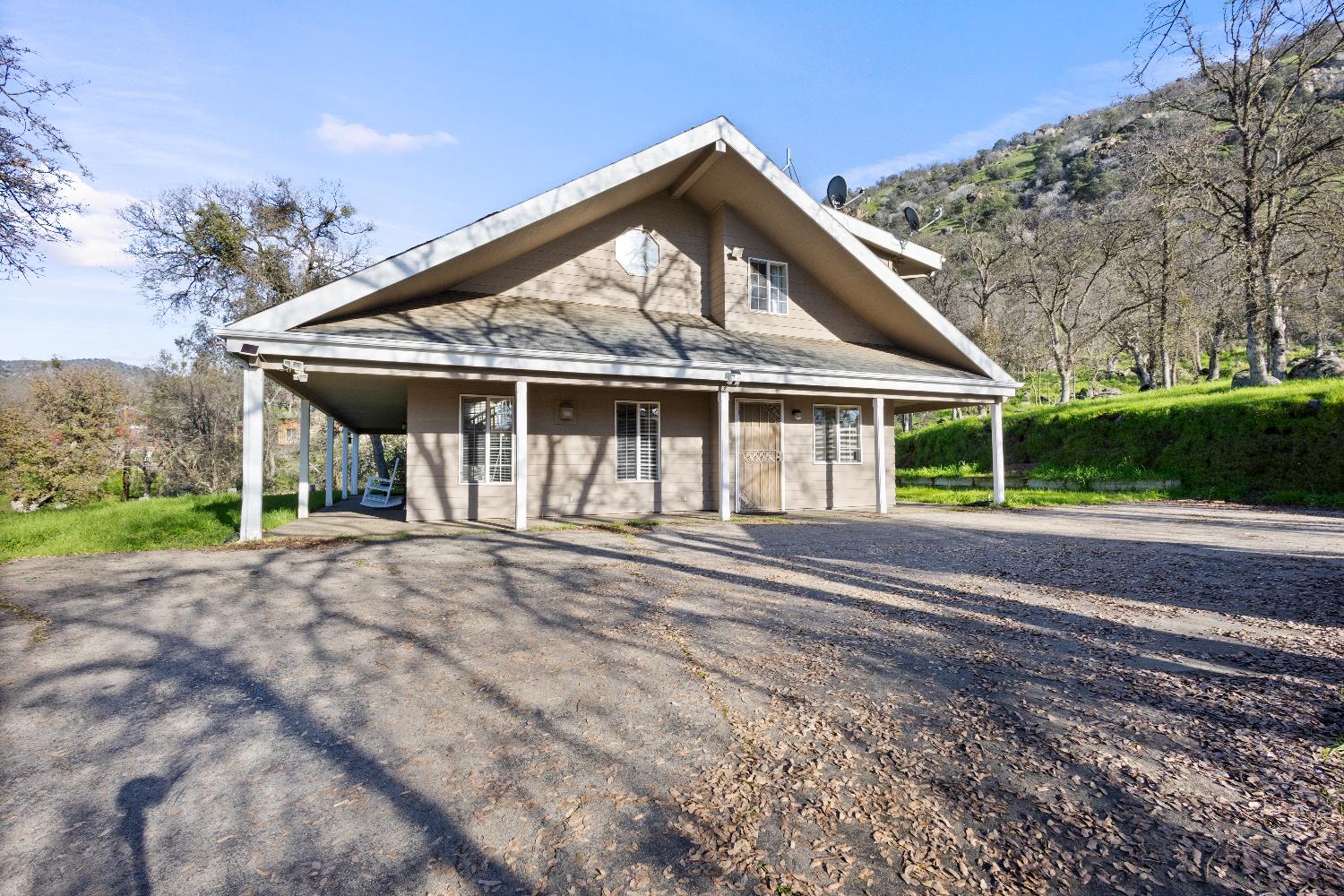 35171 Sand Creek Rd, Yokuts Valley, CA 93675
