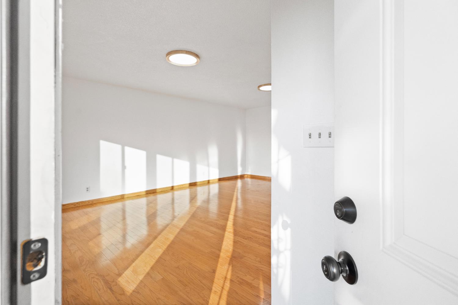 198 W Barstow Ave #A, Fresno, CA 93704