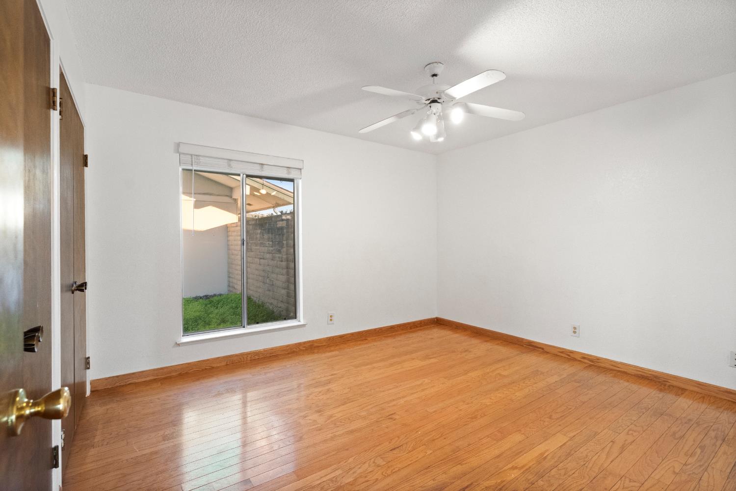 198 W Barstow Ave #A, Fresno, CA 93704