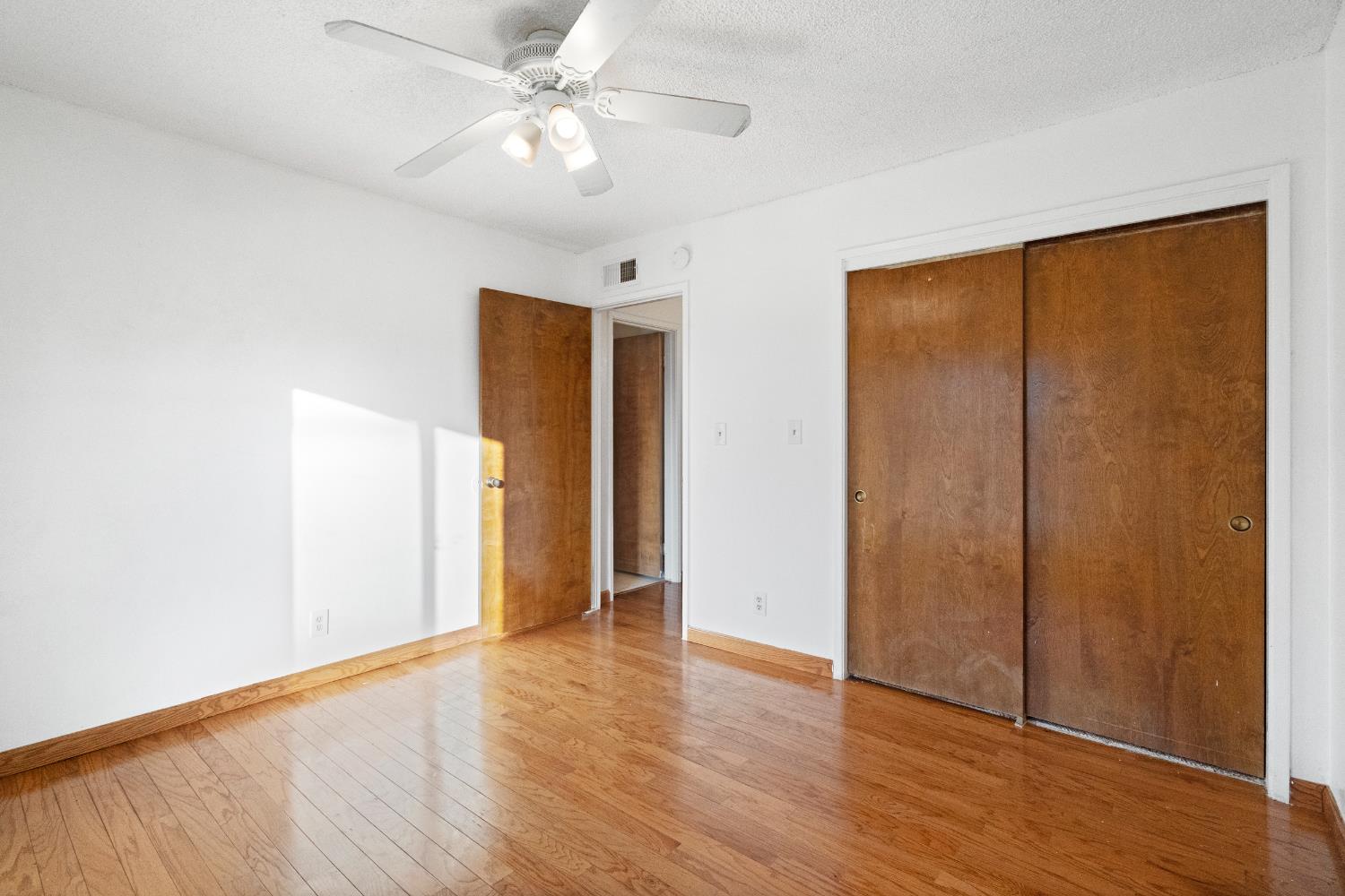 198 W Barstow Ave #A, Fresno, CA 93704