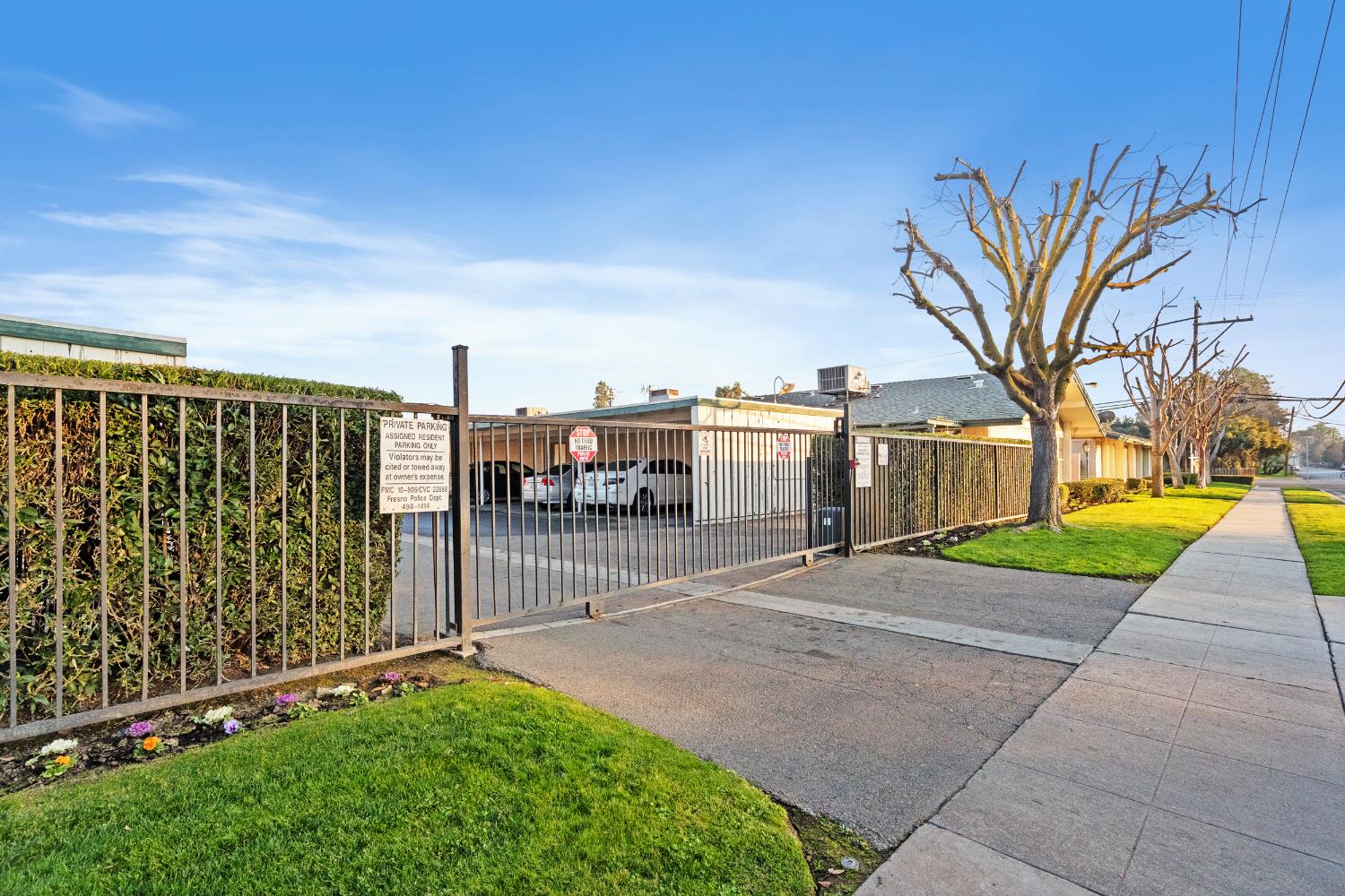 198 W Barstow Ave #A, Fresno, CA 93704