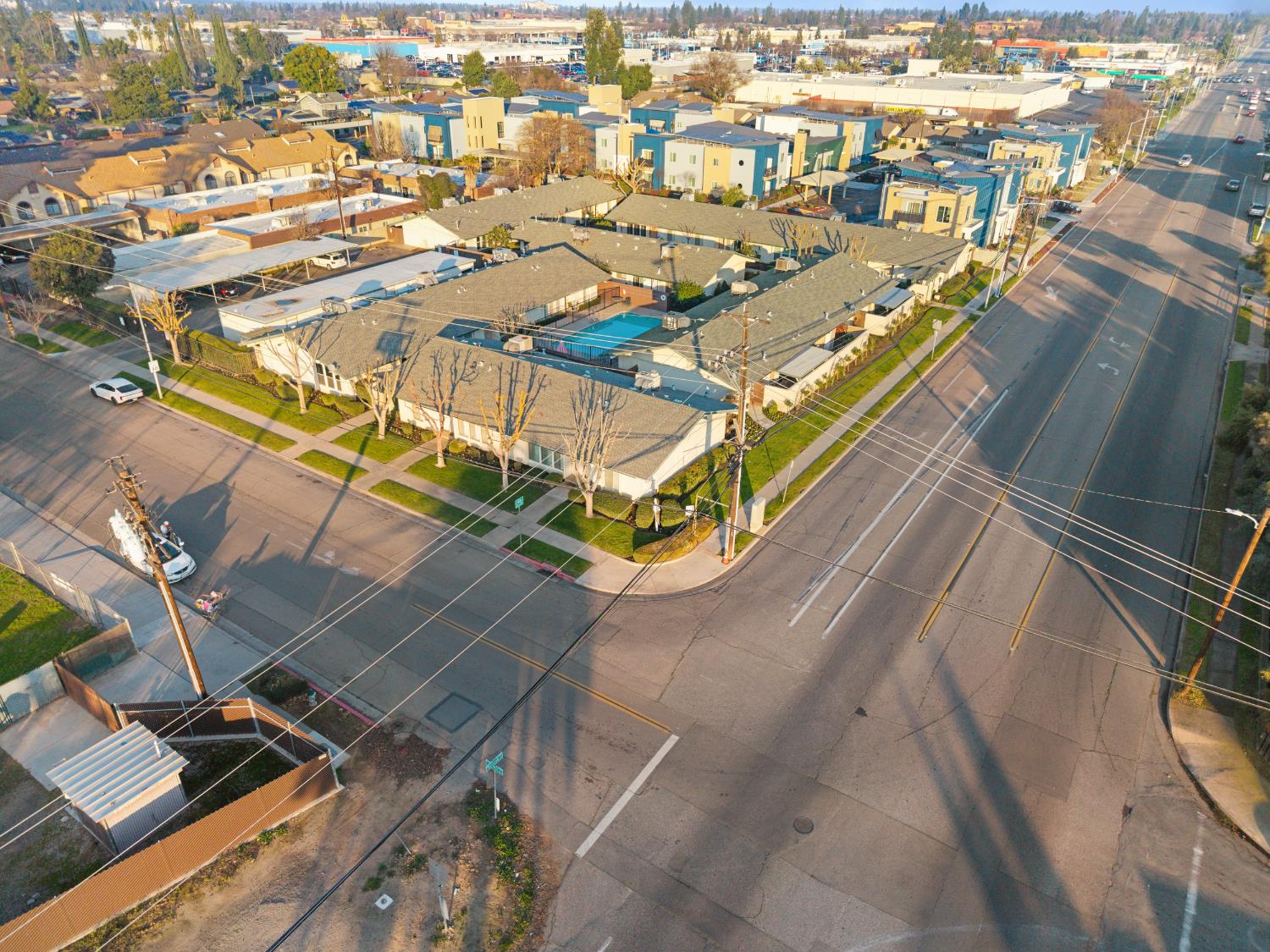 198 W Barstow Ave #A, Fresno, CA 93704