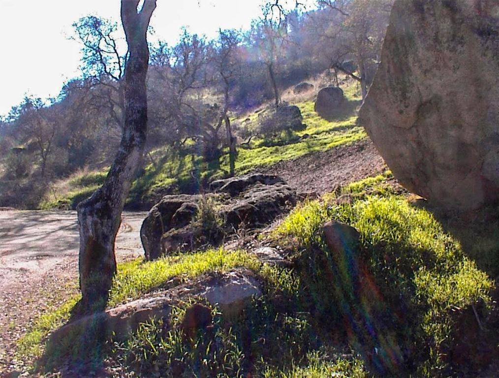 37 Totem Ln, Yokuts Valley, CA 93675