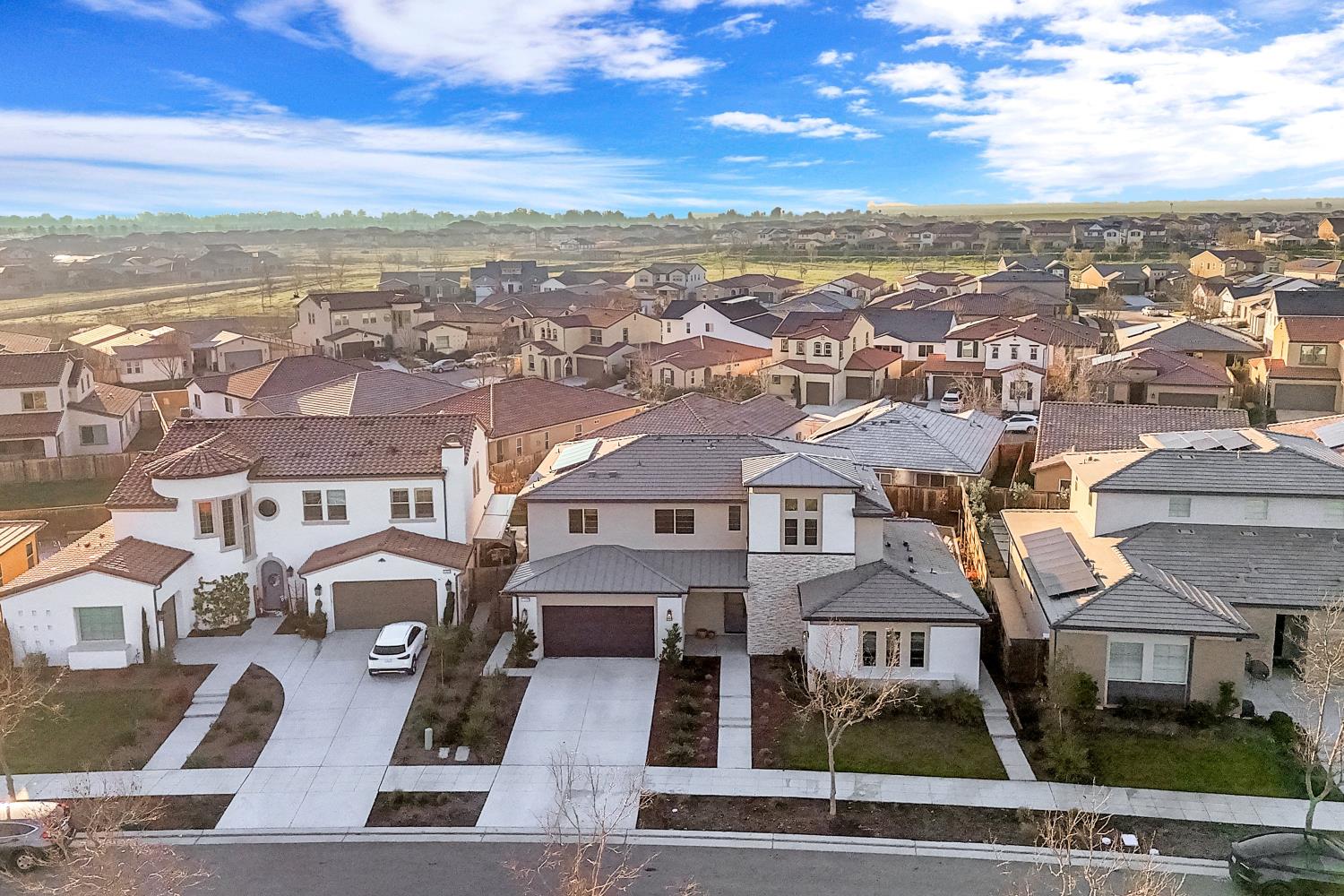 1048 Treasure Hills Dr, Madera, CA 93636