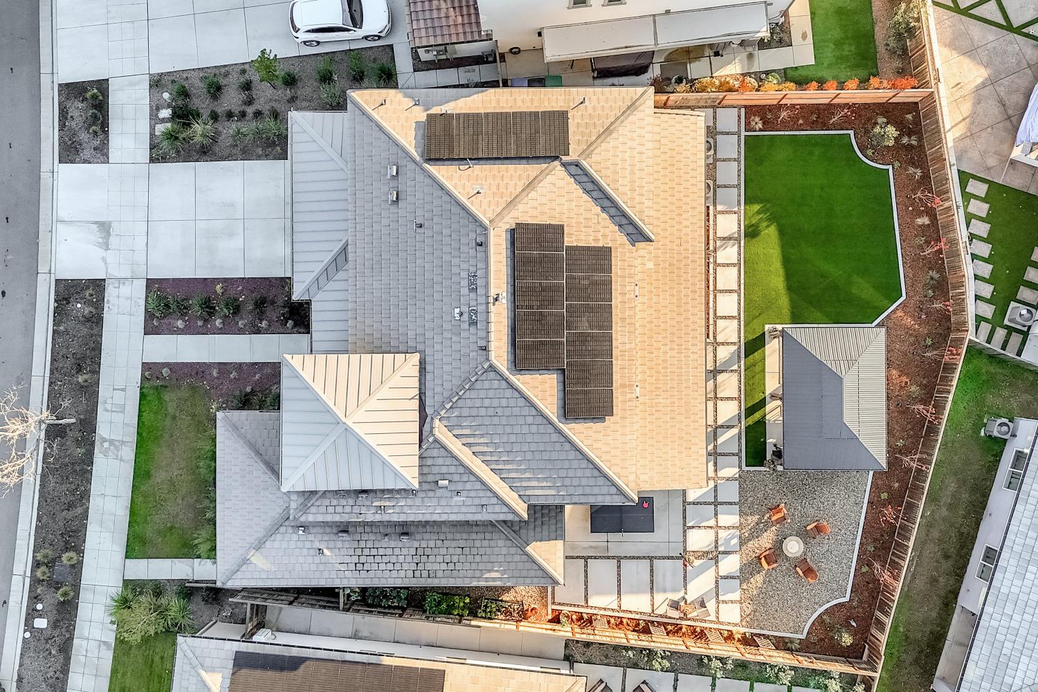 1048 Treasure Hills Dr, Madera, CA 93636