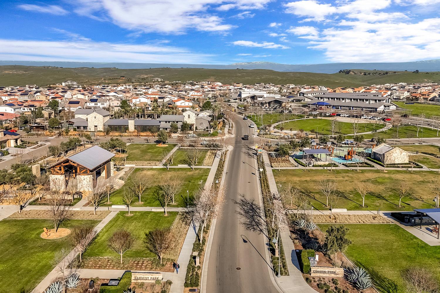 1048 Treasure Hills Dr, Madera, CA 93636