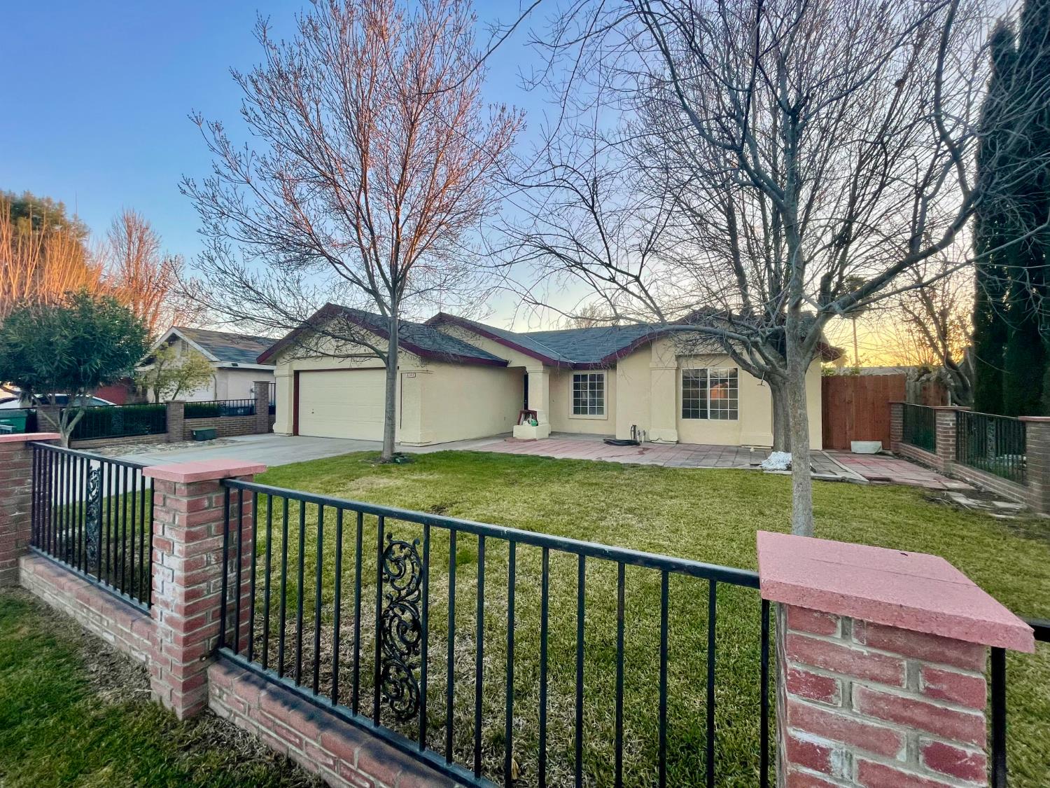 22307 White Ave, San Joaquin, CA 93660