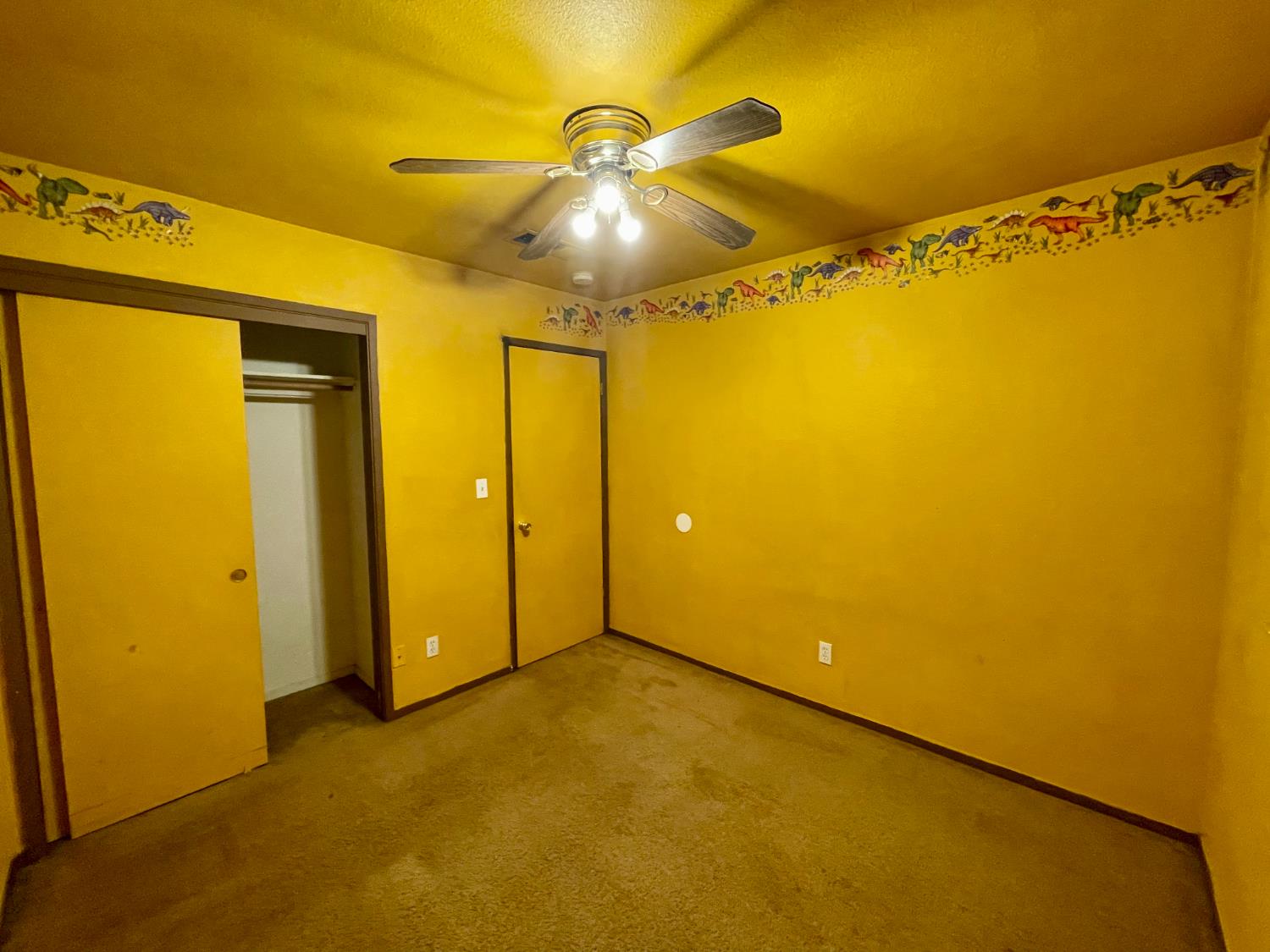 22307 White Ave, San Joaquin, CA 93660