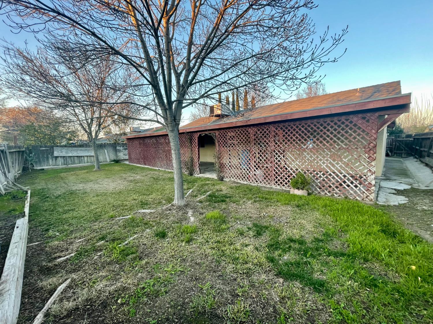 22307 White Ave, San Joaquin, CA 93660