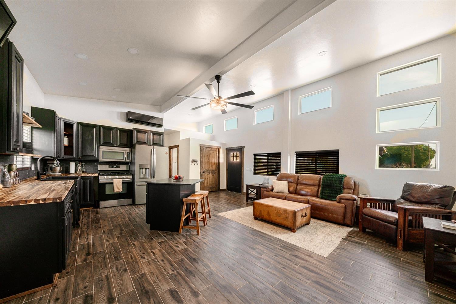 3587 W Madison Ave, Fresno, CA 93706