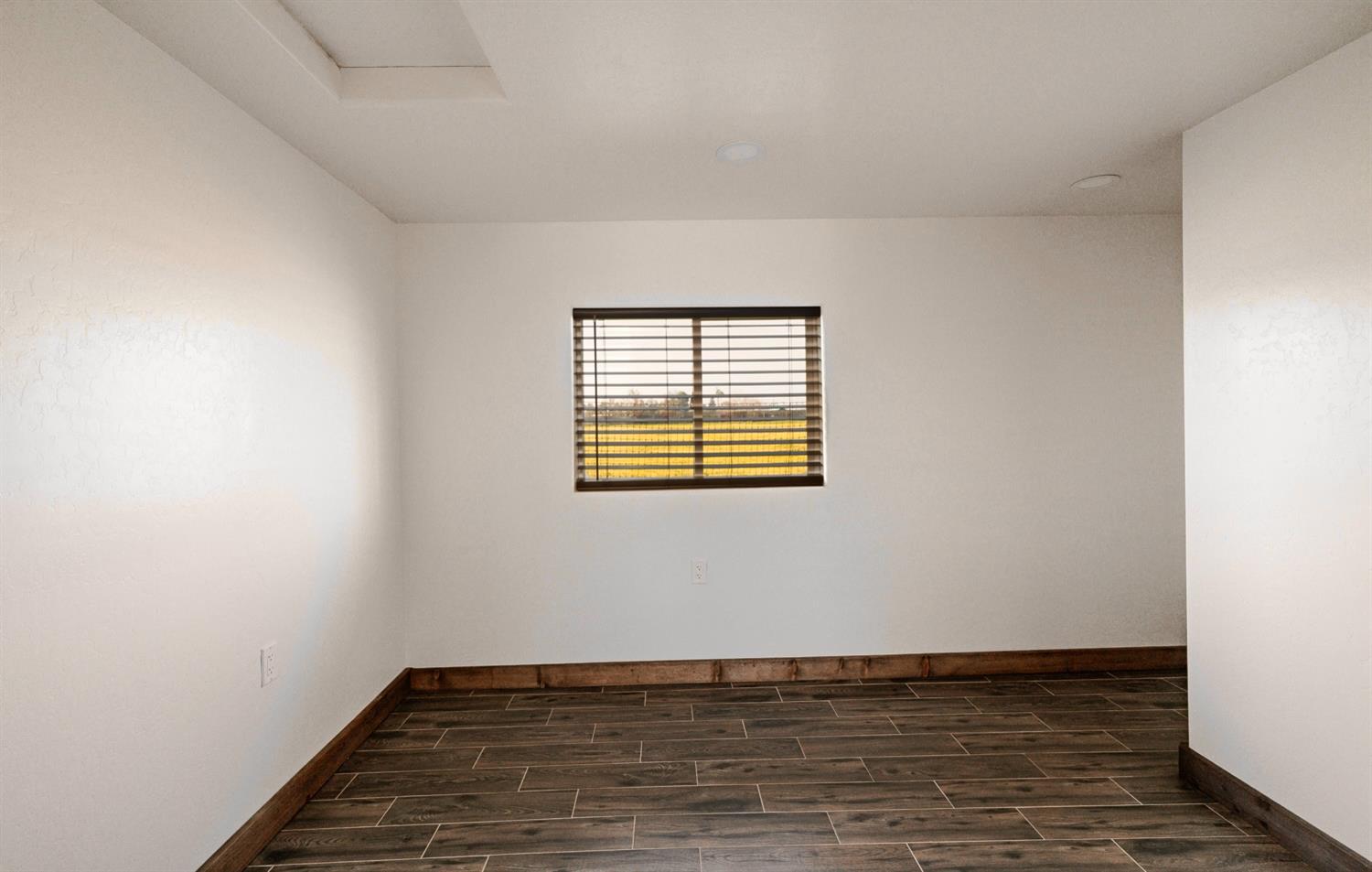 3587 W Madison Ave, Fresno, CA 93706