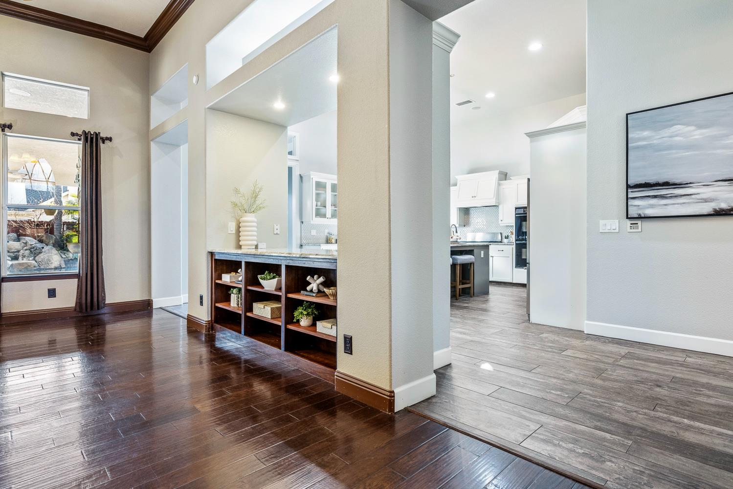 332 W Everglade Ave, Clovis, CA 93619