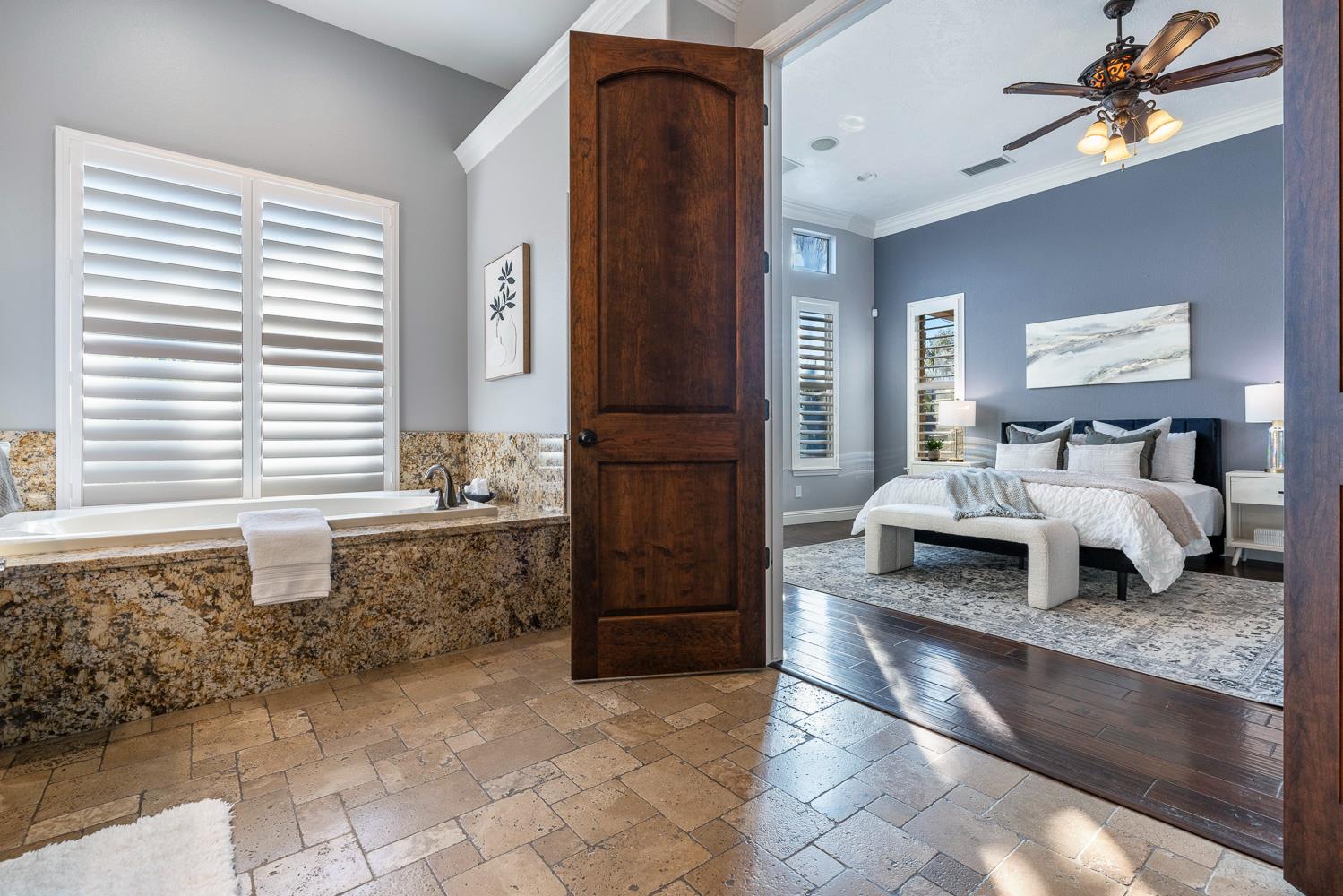 332 W Everglade Ave, Clovis, CA 93619