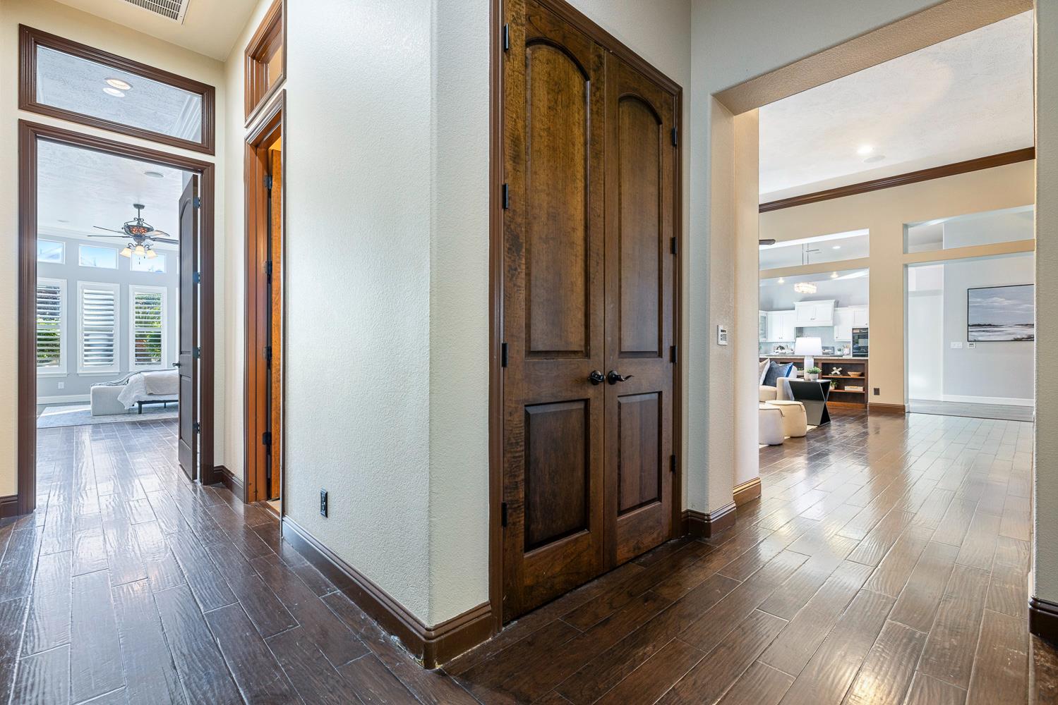 332 W Everglade Ave, Clovis, CA 93619