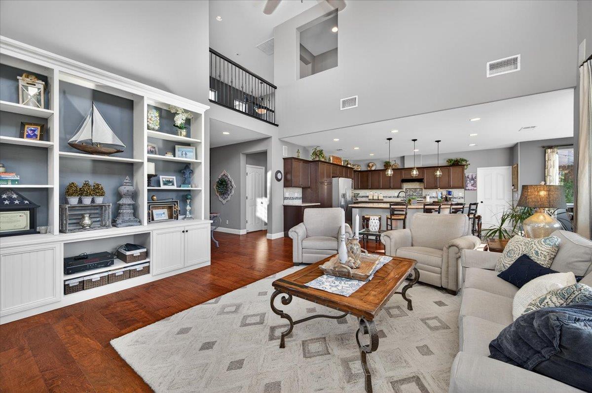 21238 Lago Bello Ln, Friant, CA 93626