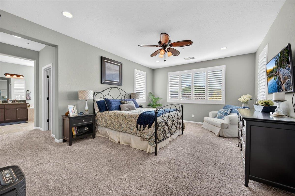 21238 Lago Bello Ln, Friant, CA 93626