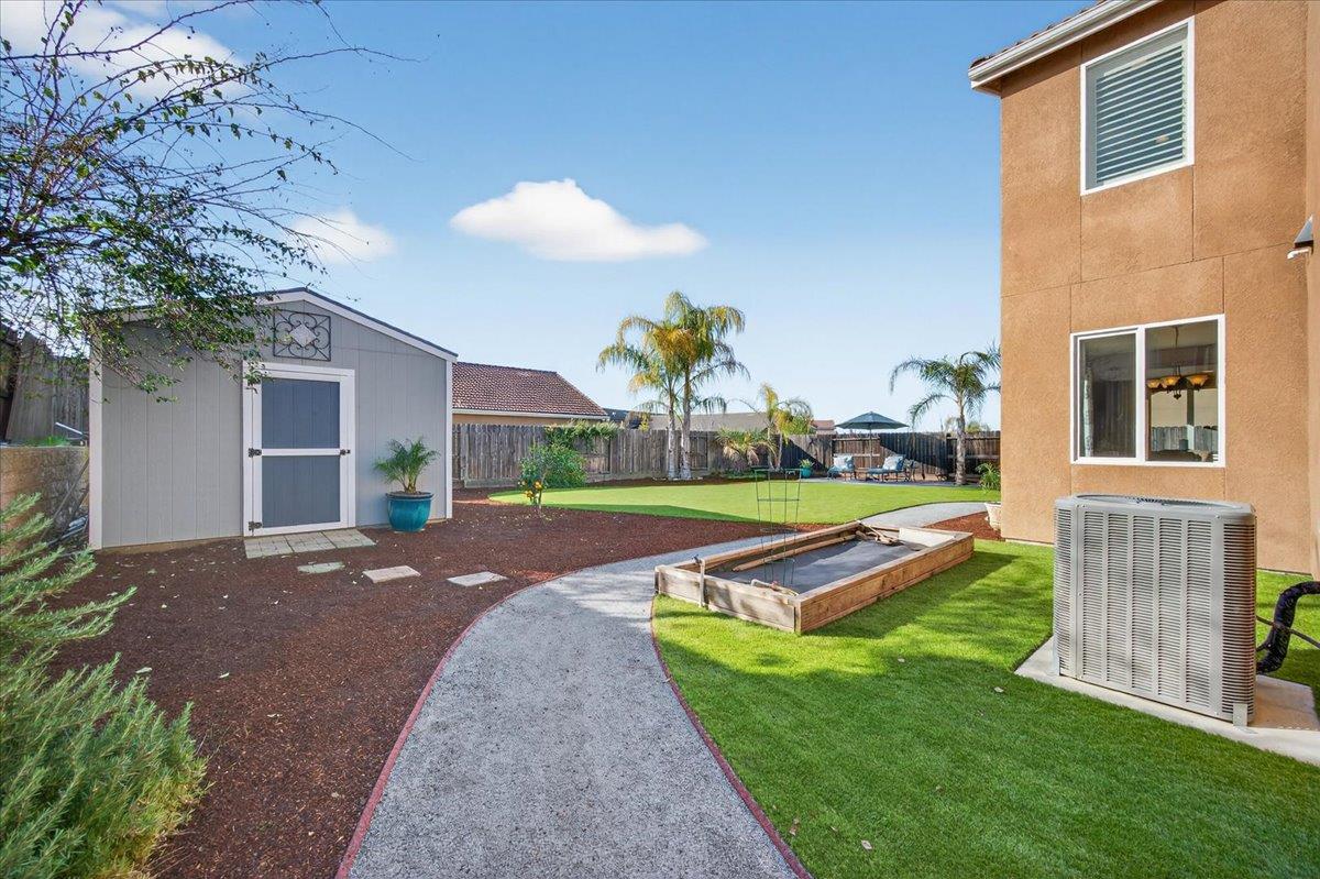 21238 Lago Bello Ln, Friant, CA 93626