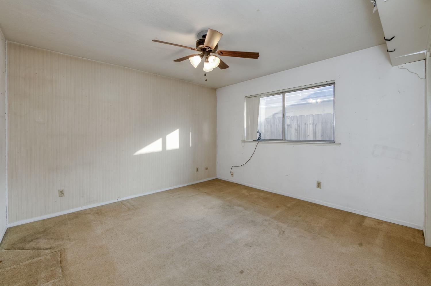 1468 Morris Ave, Clovis, CA 93611