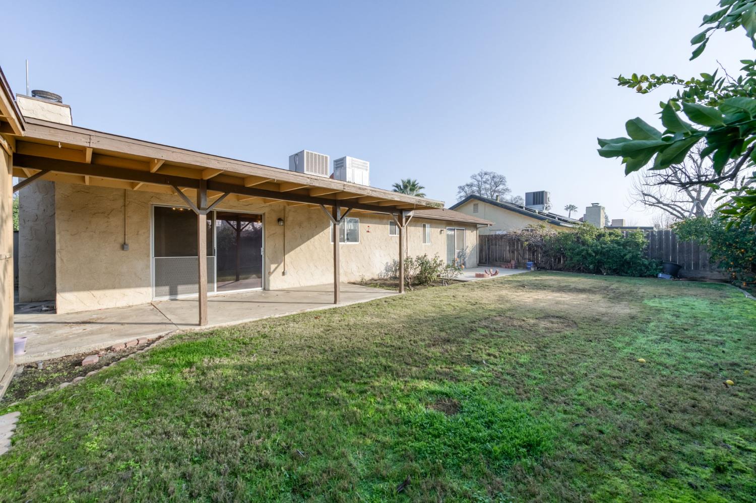 1468 Morris Ave, Clovis, CA 93611