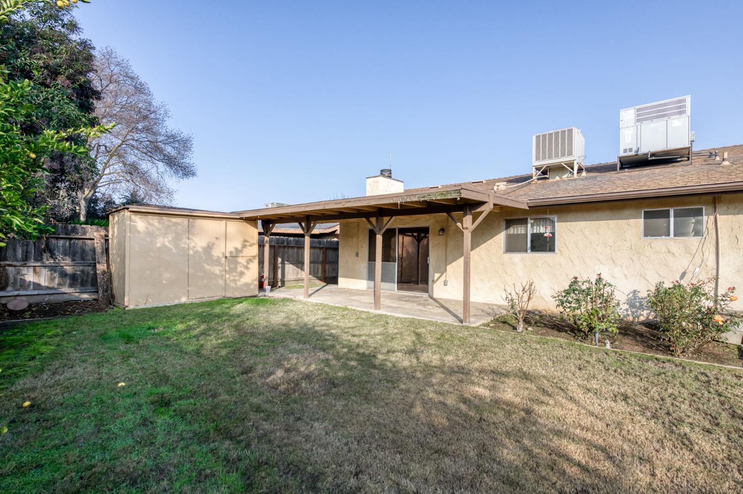 1468 Morris Ave, Clovis, CA 93611