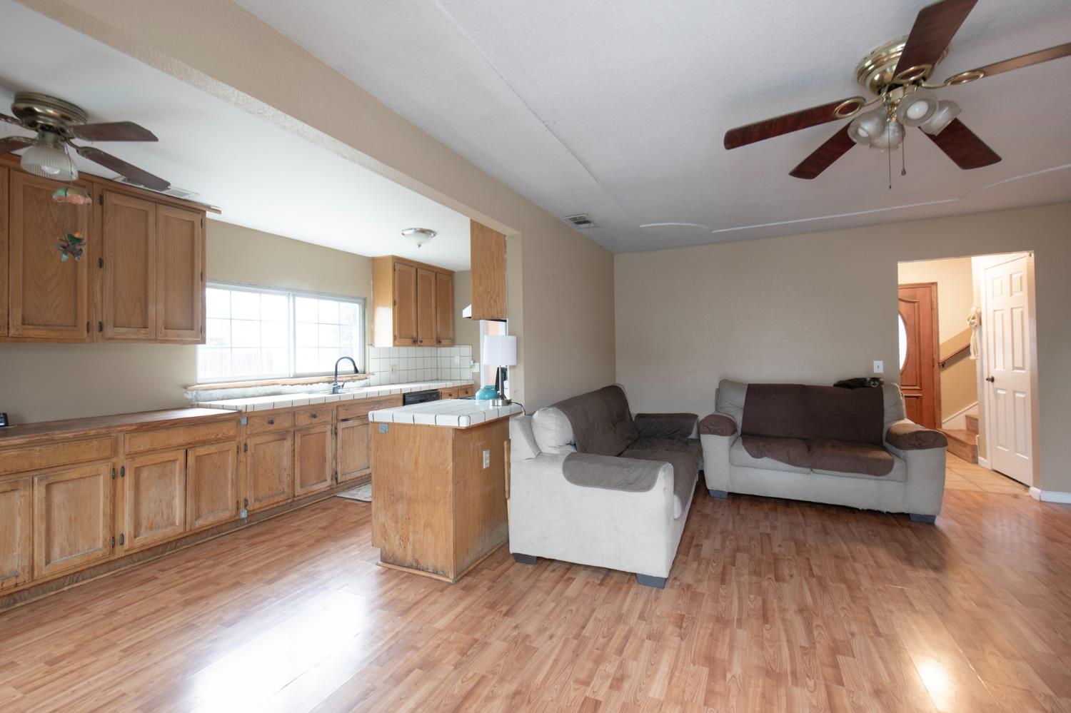 14531 W Kearney Blvd, Kerman, CA 93630