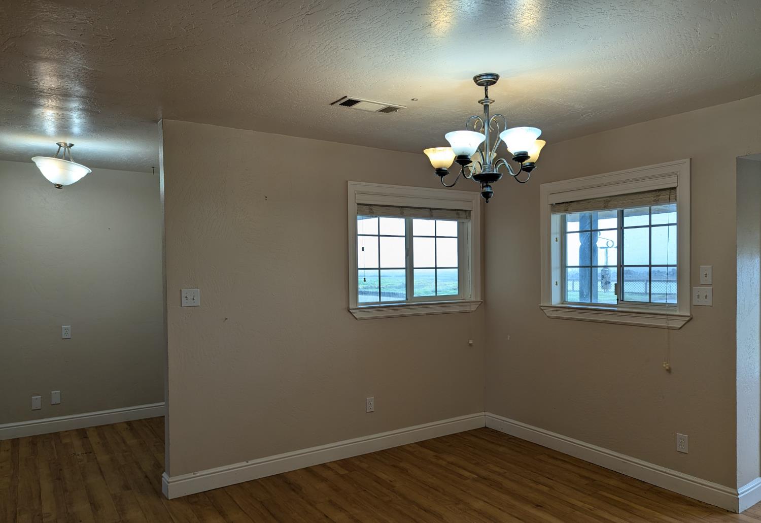 21009 19th Ave, Stratford, CA 93266