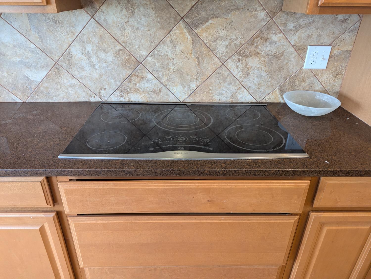 21009 19th Ave, Stratford, CA 93266