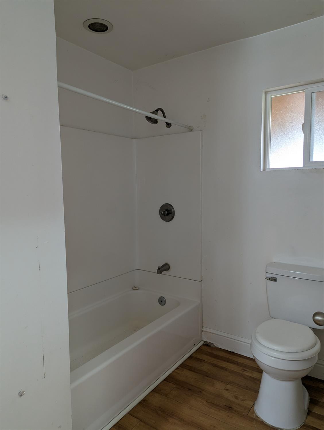 21009 19th Ave, Stratford, CA 93266