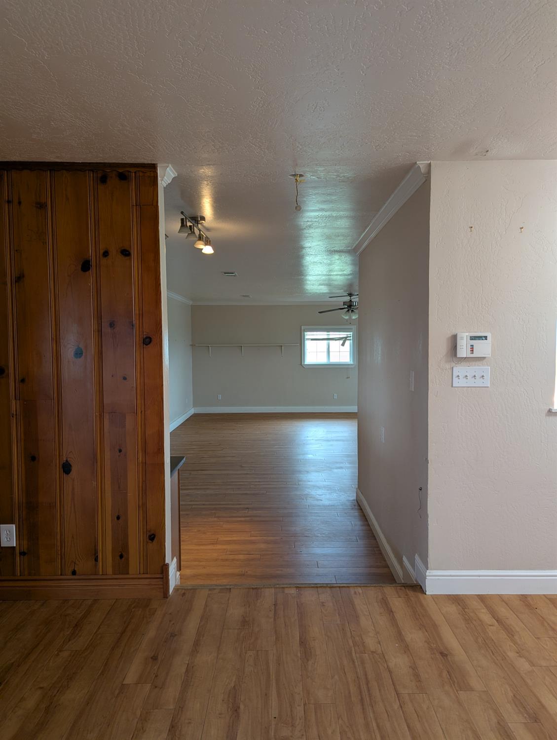 21009 19th Ave, Stratford, CA 93266