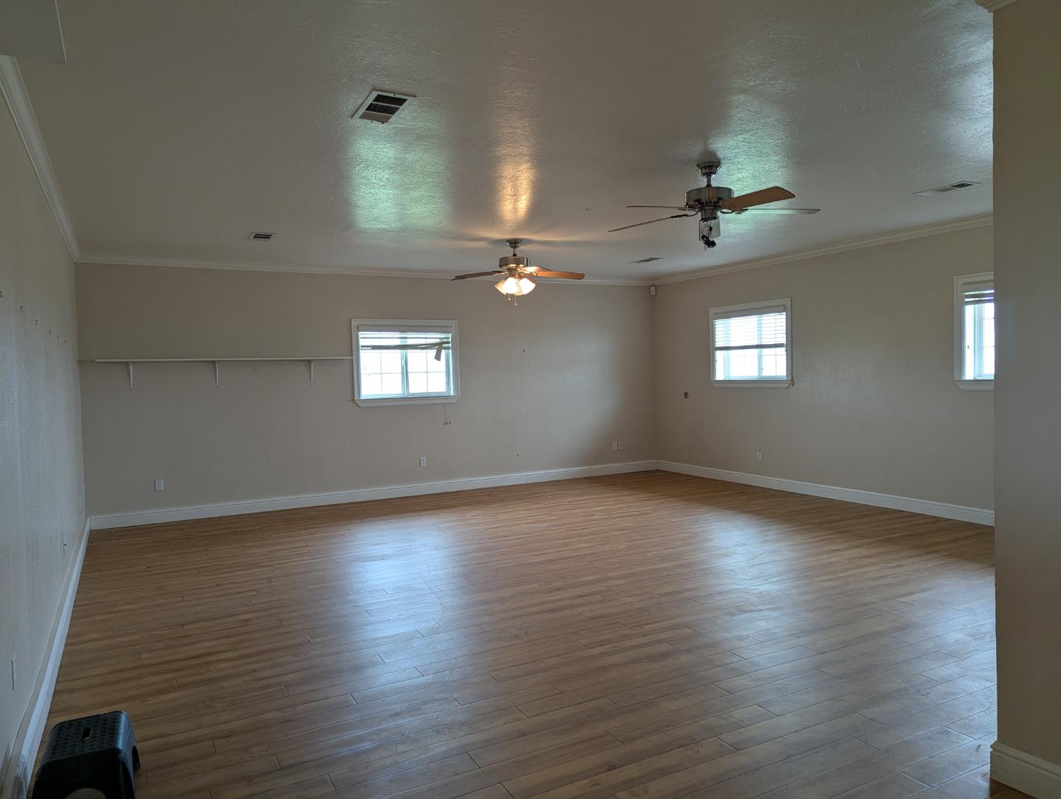 21009 19th Ave, Stratford, CA 93266