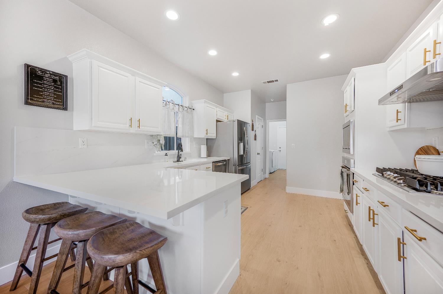 3036 N Clover Ave, Fresno, CA 93727