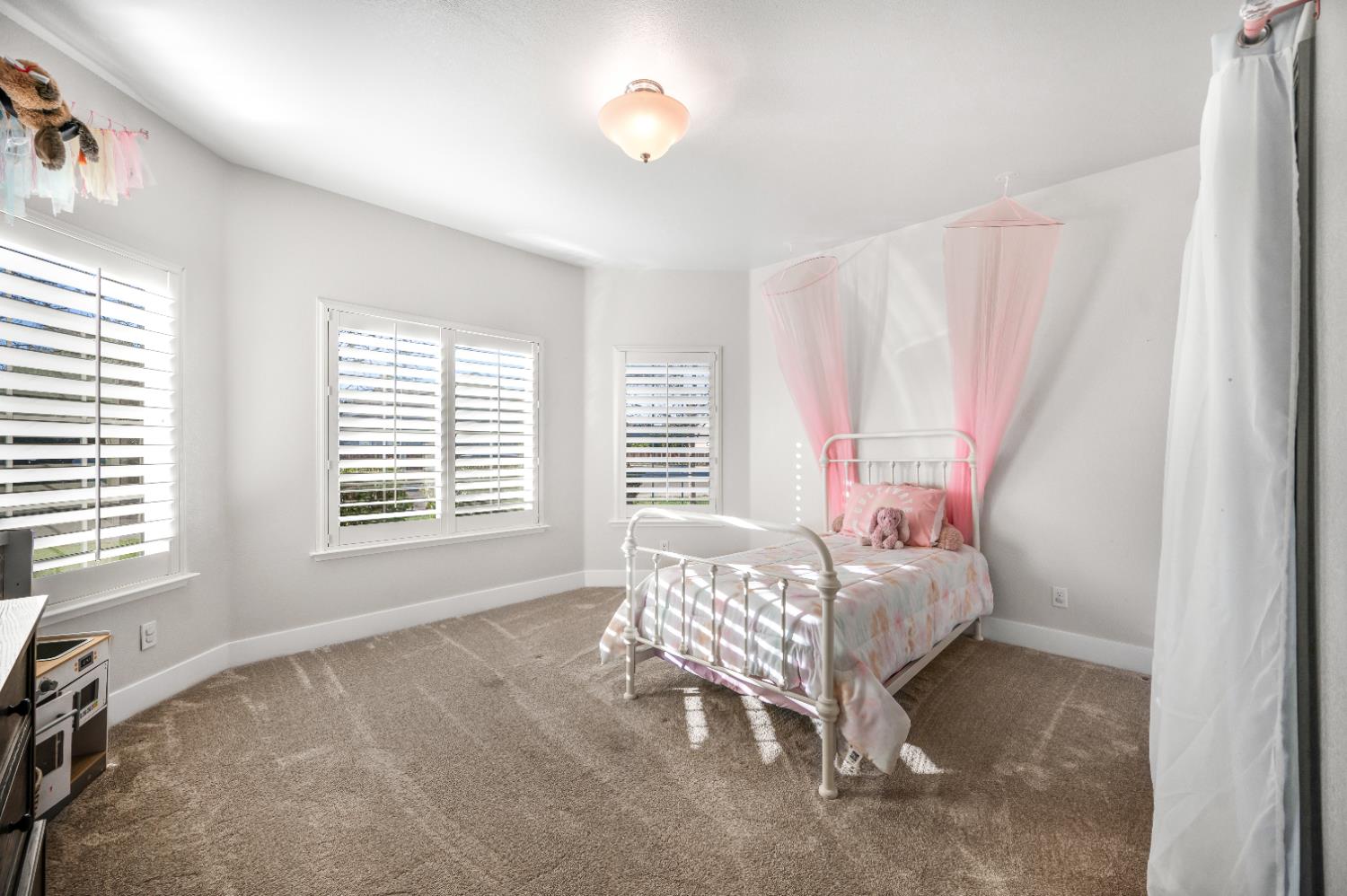 3036 N Clover Ave, Fresno, CA 93727