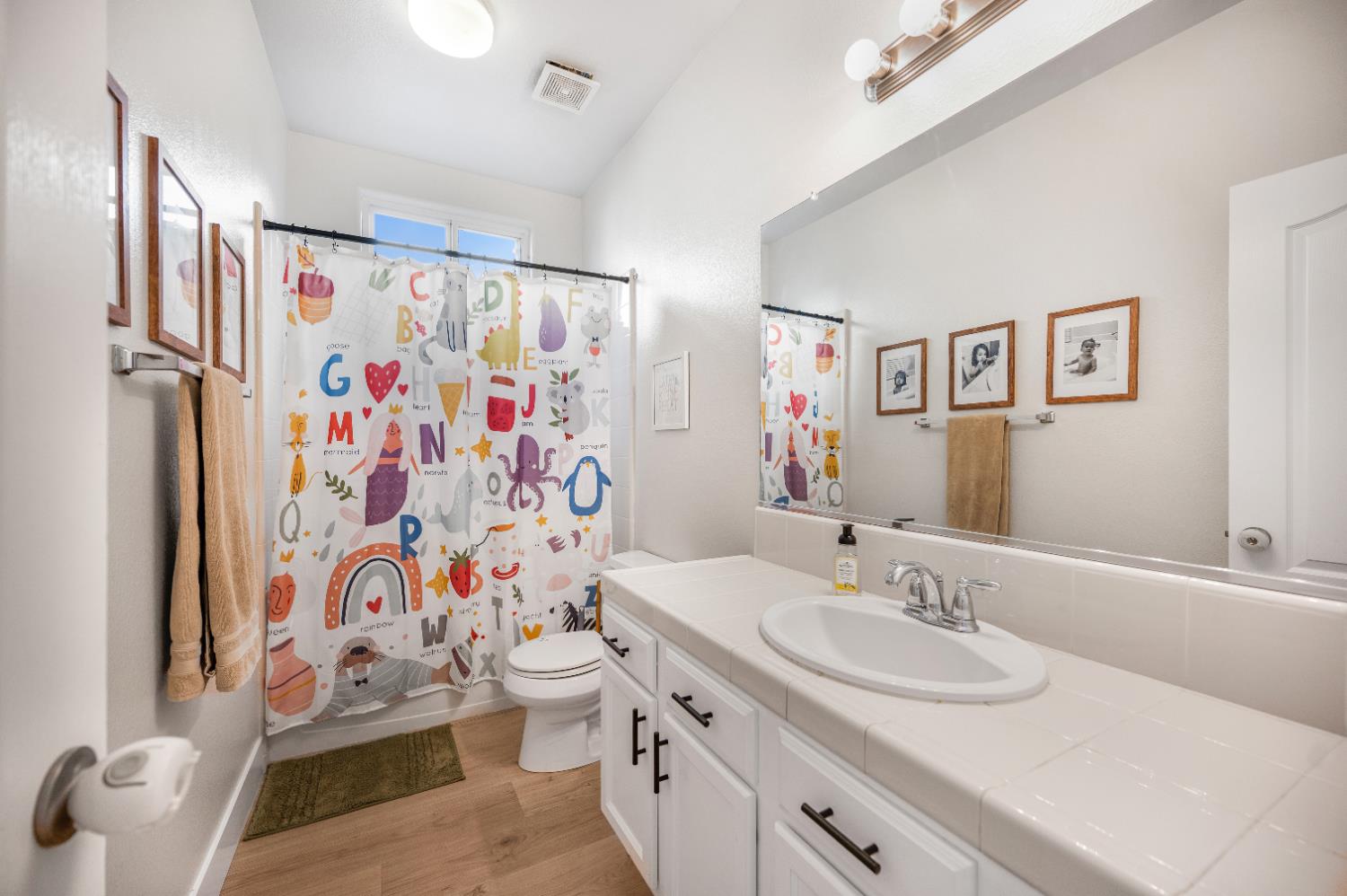 3036 N Clover Ave, Fresno, CA 93727