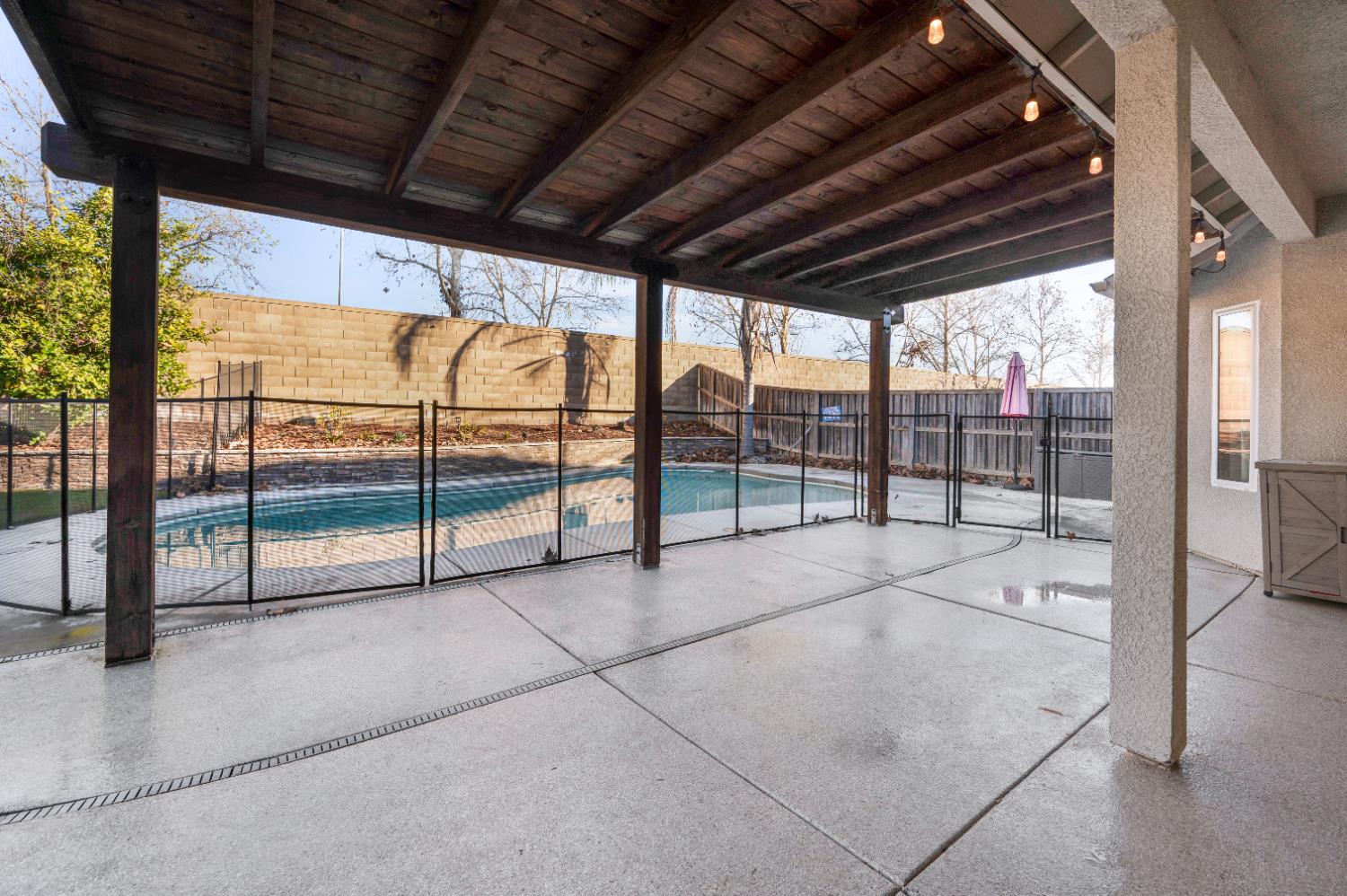 3036 N Clover Ave, Fresno, CA 93727