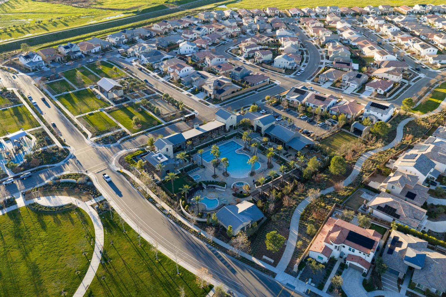 646 Wood Crest Ave, Madera, CA 93636