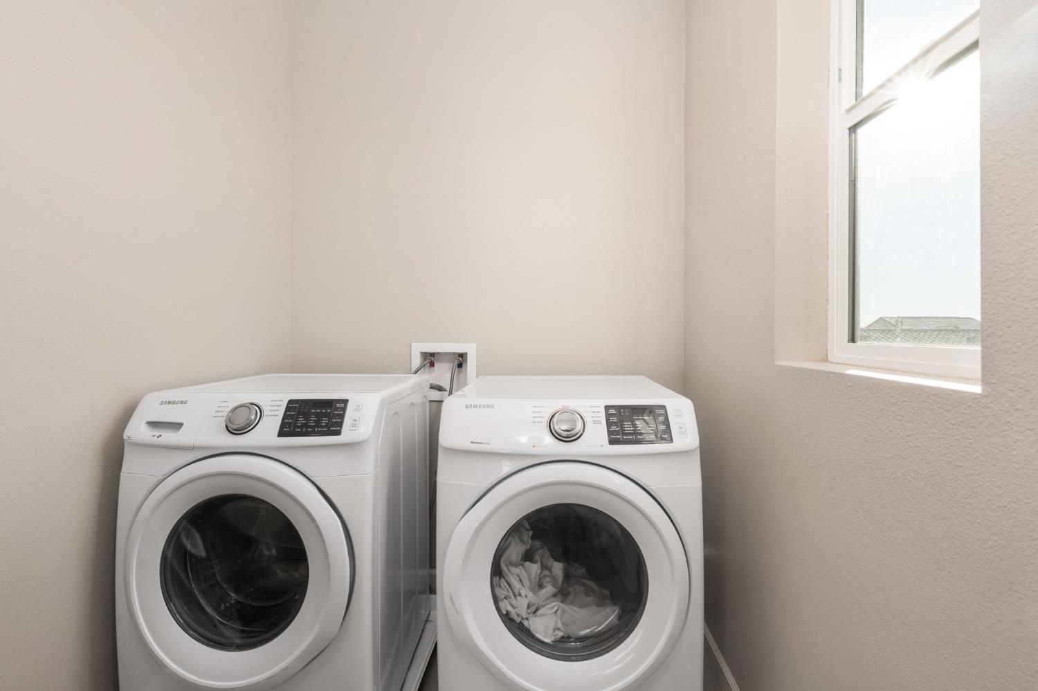 646 Wood Crest Ave, Madera, CA 93636