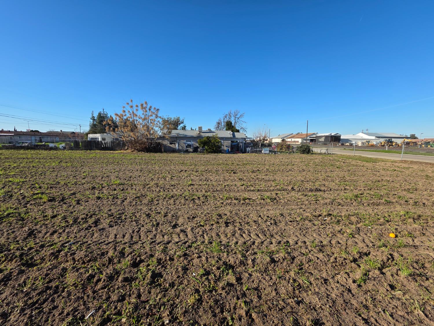 2331 W Front St, Selma, CA 93662
