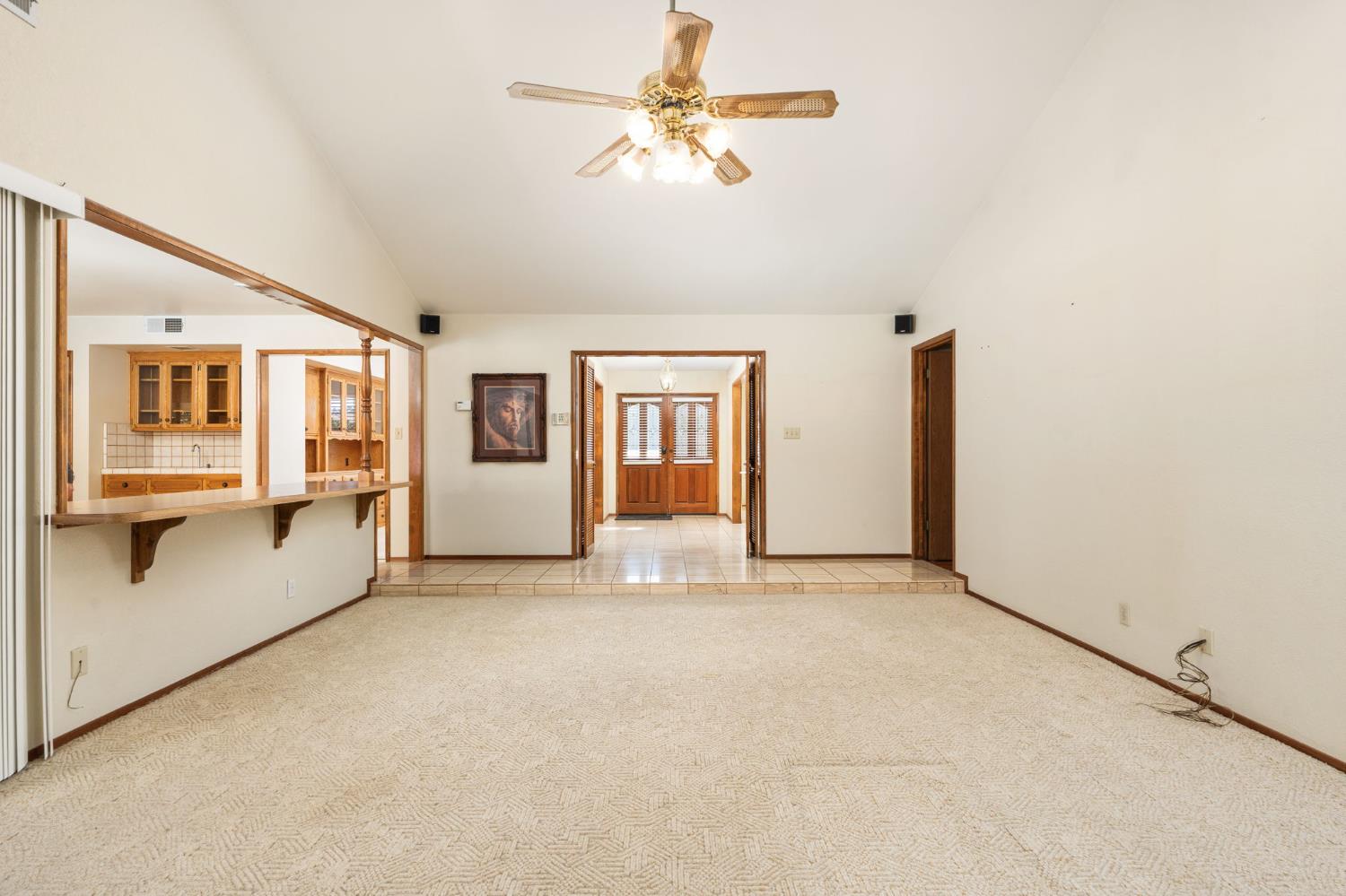 1544 E Jordan Ave, Fresno, CA 93720