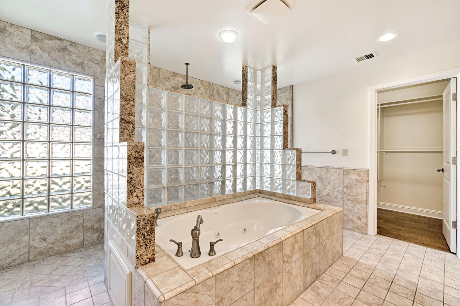 4814 N Tisha Ave, Fresno, CA 93723