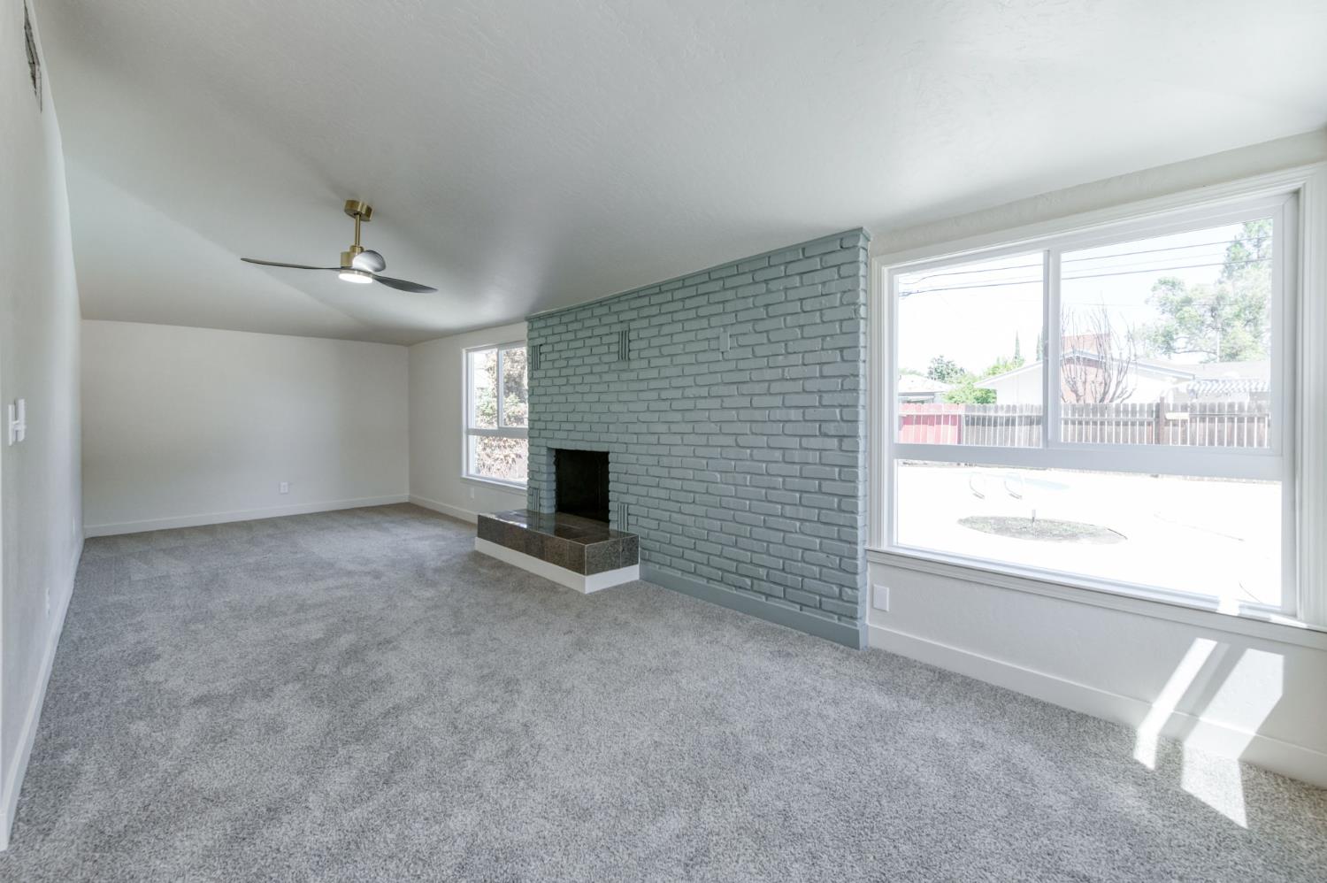 1434 W Terrace Ave, Fresno, CA 93705