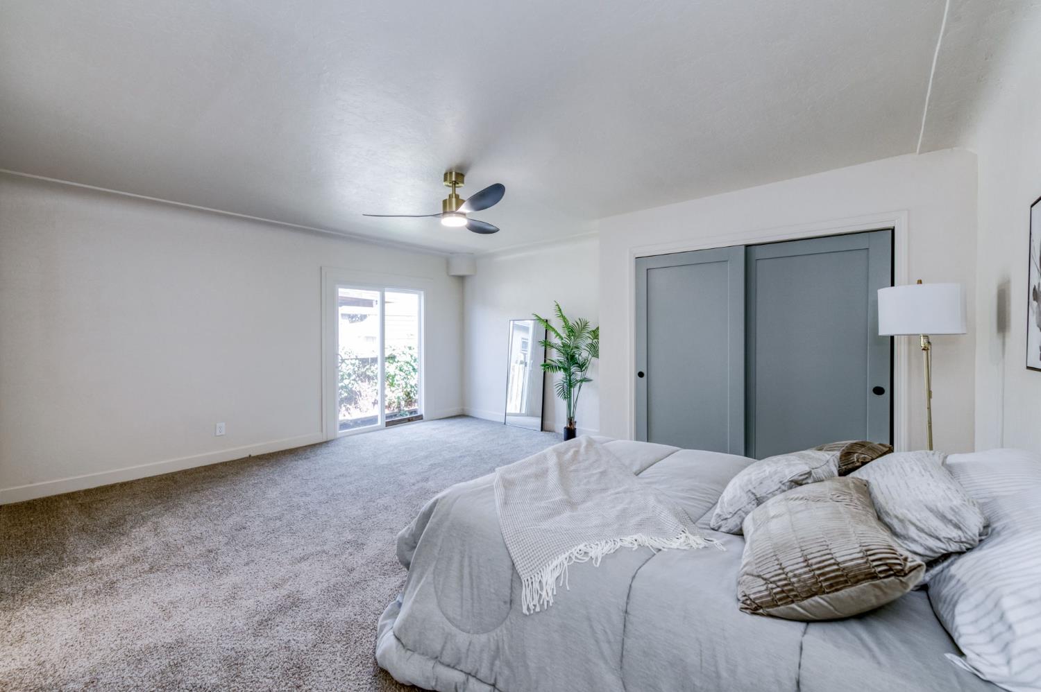 1434 W Terrace Ave, Fresno, CA 93705