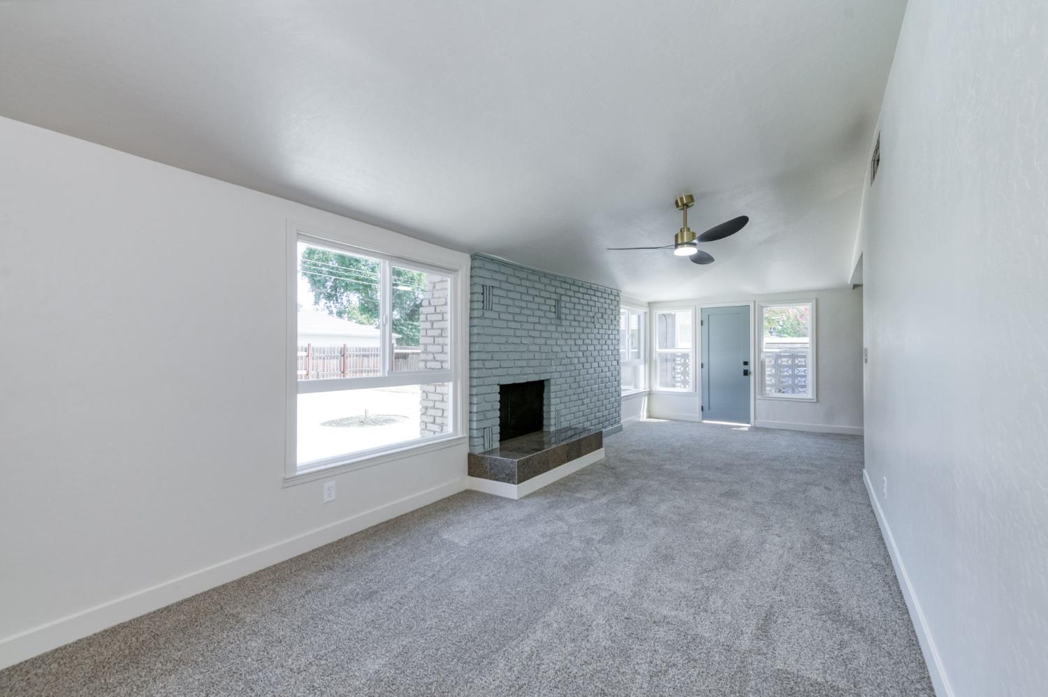 1434 W Terrace Ave, Fresno, CA 93705