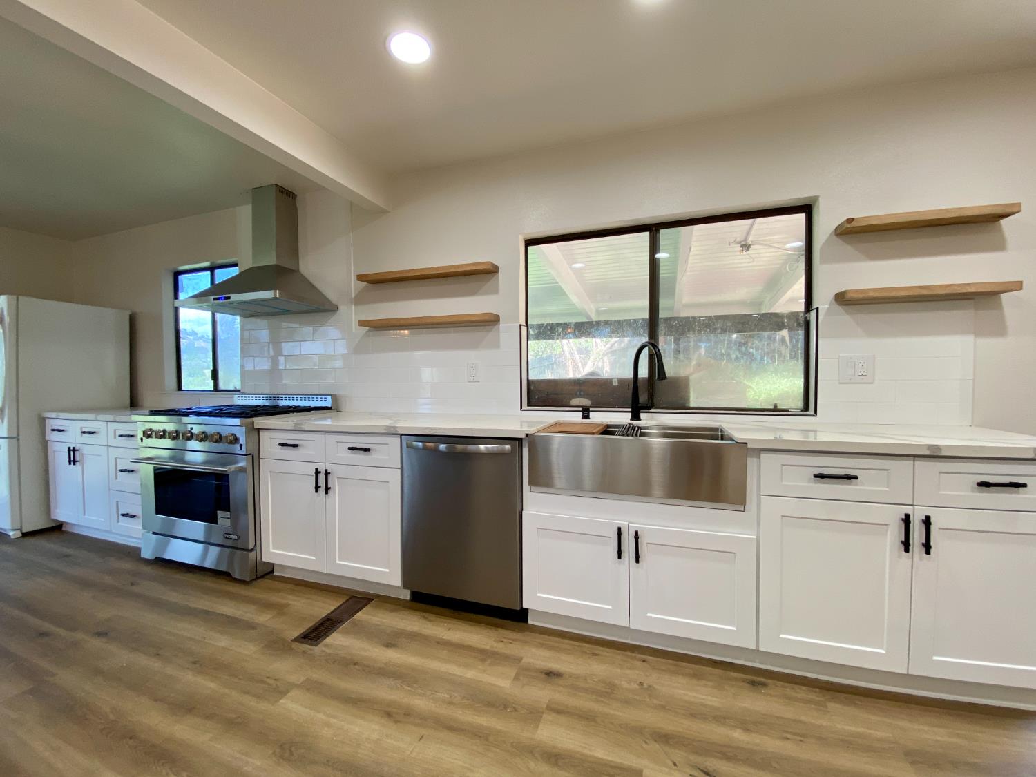 42895 Yosemite Springs Dr, Coarsegold, CA 93614