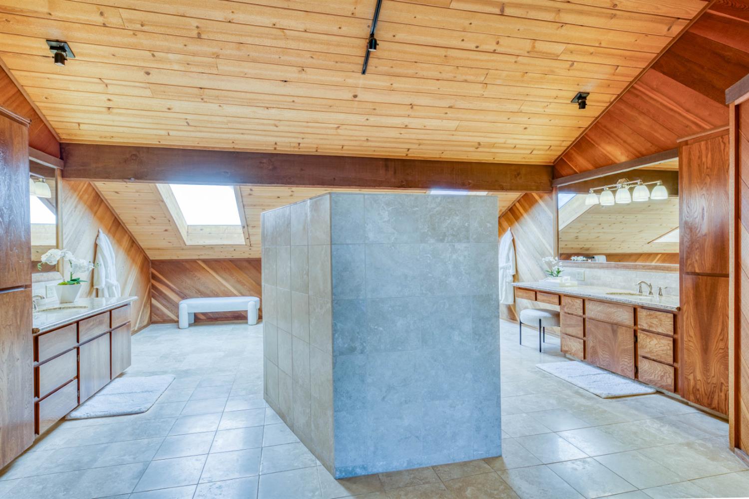 4578 Millerton Rd, Friant, CA 93626