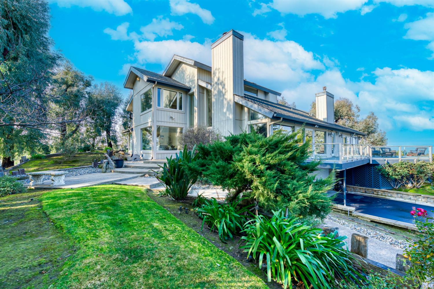 4578 Millerton Rd, Friant, CA 93626