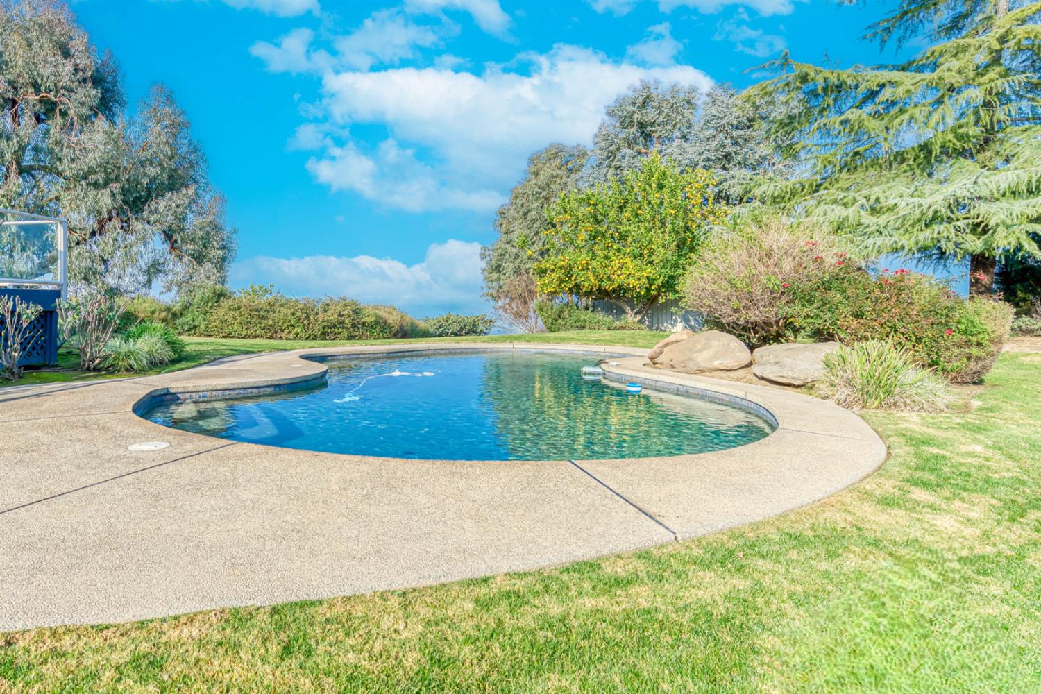 4578 Millerton Rd, Friant, CA 93626